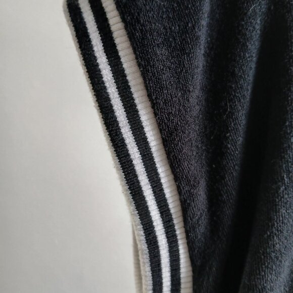 Y2K Vintage Juicy Couture Black & White Cap Sleeves Terry Cloth Tee - Picture 7 of 11